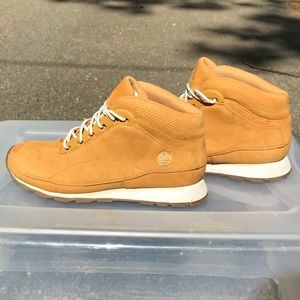 Timberland Tan Leather Ankle Boots